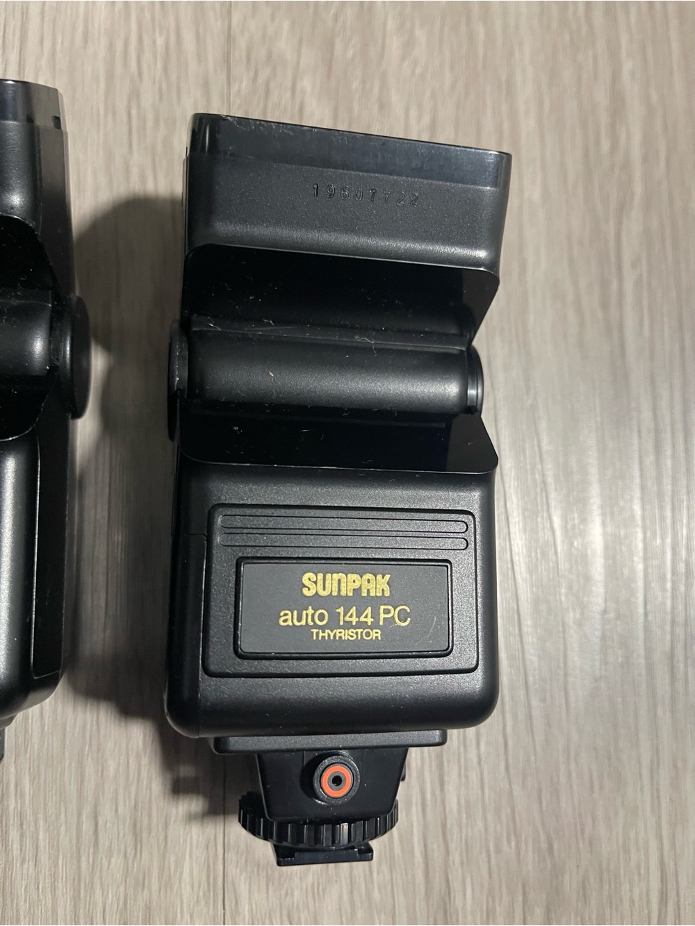 Camera Flash Speedlight Bundle - Picture 4 of 9